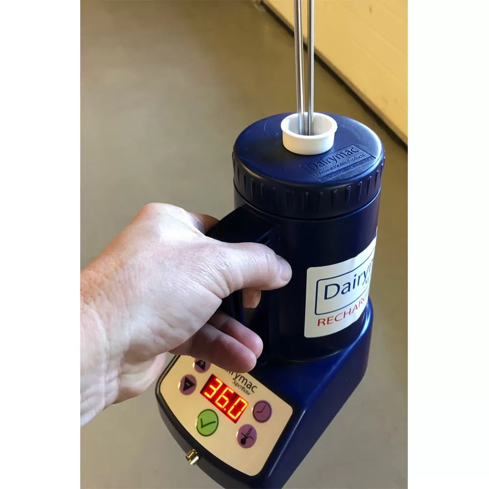 Dairymac Superthaw Rechargeable Semen thaw Flask with AI Gun War